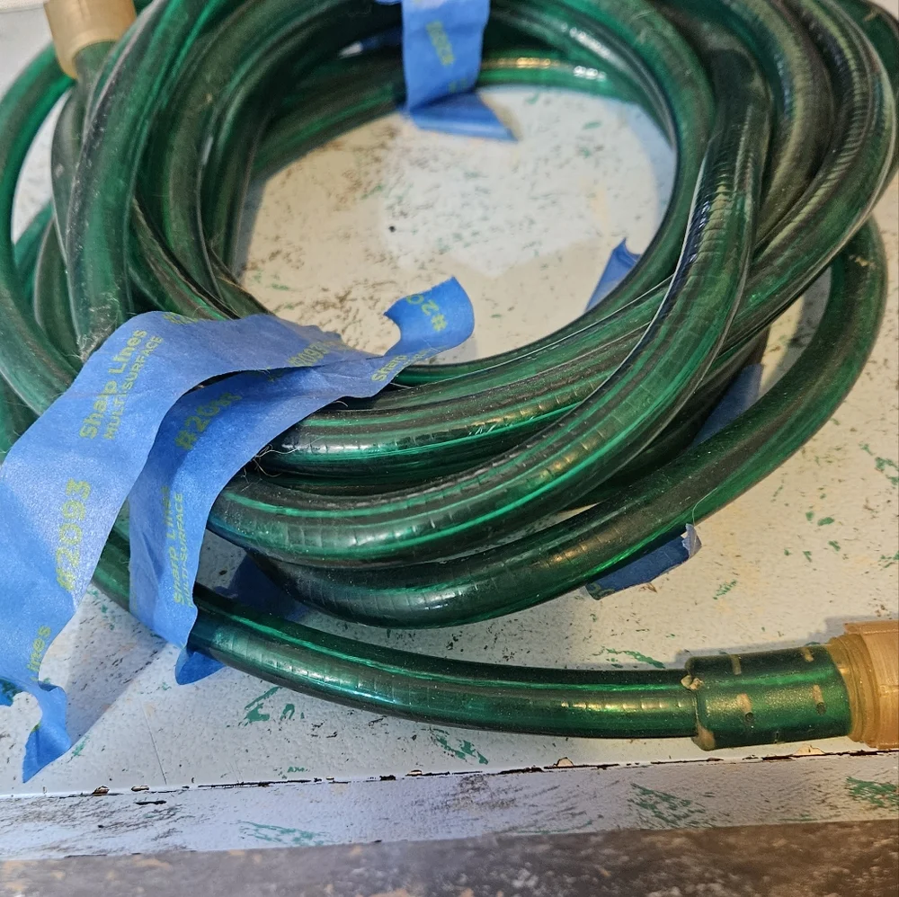 LED Flexable Rope light color is Green PRELOVED This is in good working condit